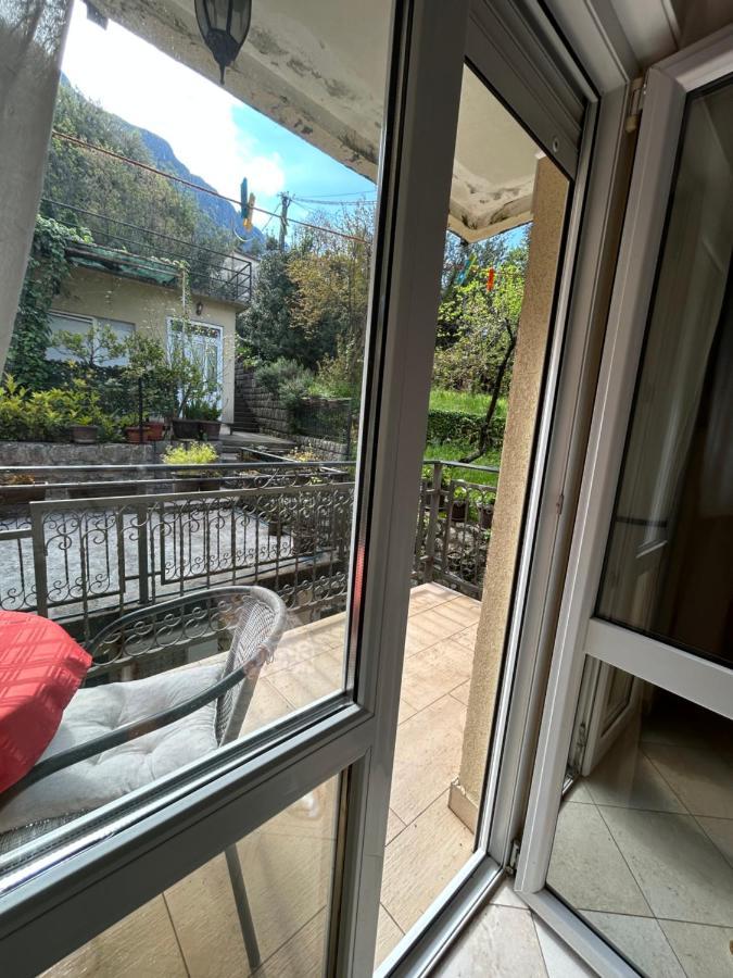 Studio On The Coast, With A View Of The Sunrise,Free We-Fi Cattaro Esterno foto